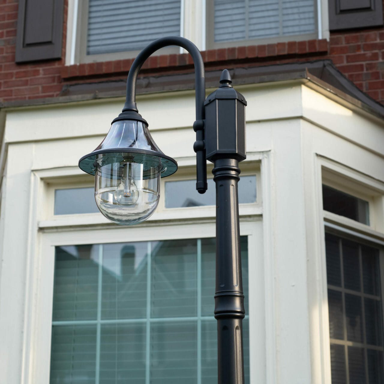 Gama Sonic Solar Street Light